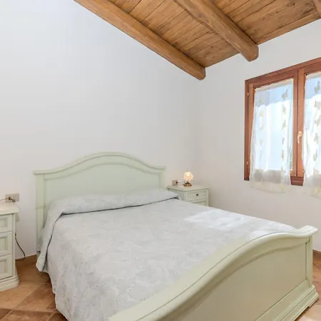 Splendido Stazzo Vista Mare Lu Fraili 圣特奥多罗
